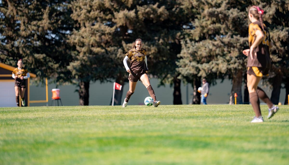 Cowgirls Blanked at New Mexico, 1-0