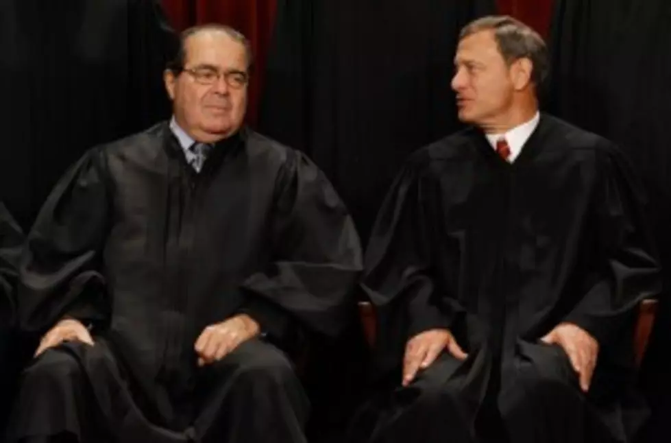 Scalia Says No &#8216;Falling Out&#8217; With Roberts