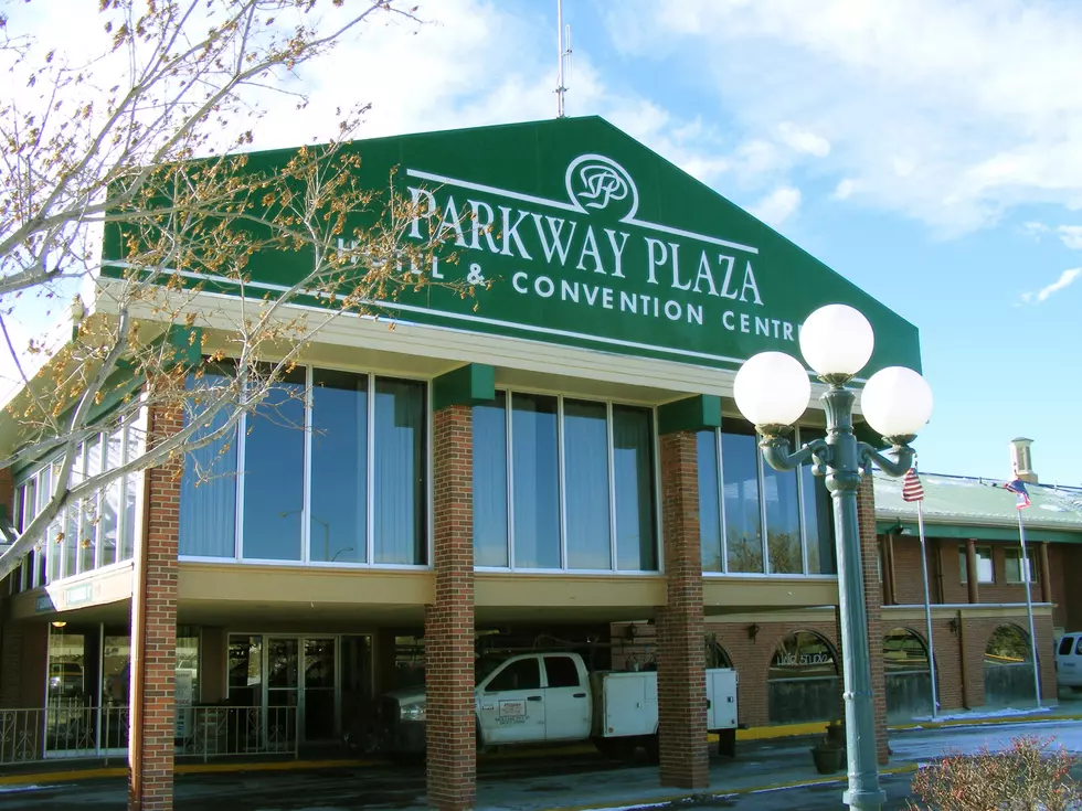 Casper’s Parkway Plaza Hotel to be Auctioned