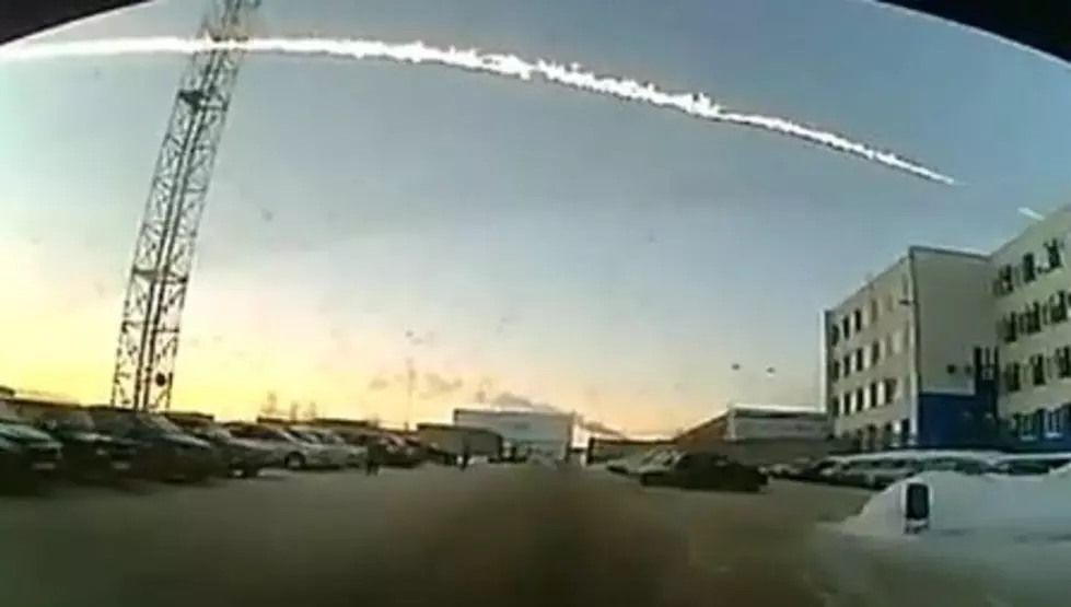 Meteor Explodes Over Russia [VIDEO]