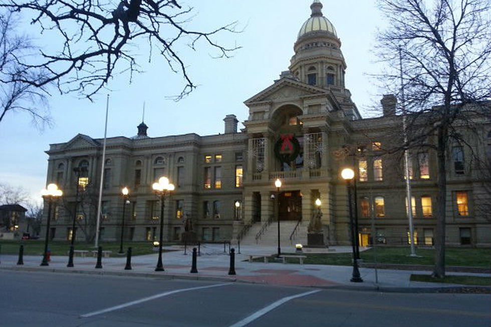 Wyoming Senate Panel Advances Superintendent Bill