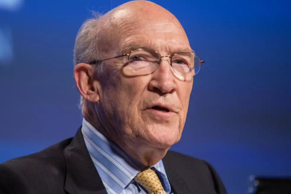 Wyoming Senator Alan Simpson Urges 28th Amendment Setting Limits on Election Spending