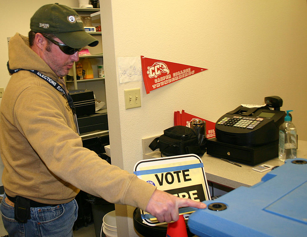 County Distributes Voting Machines