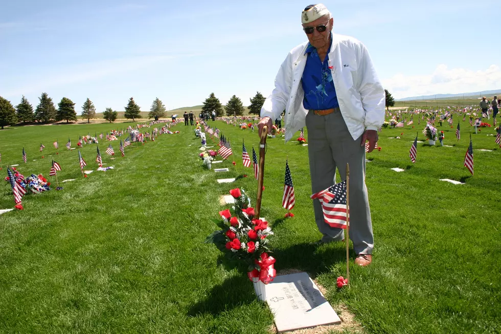 Memorial Day Service Remembers the Fallen, Honors the Living