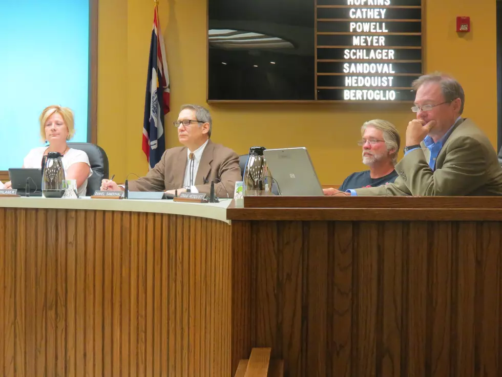 Council Member Removal Ordinances Pass First Reading