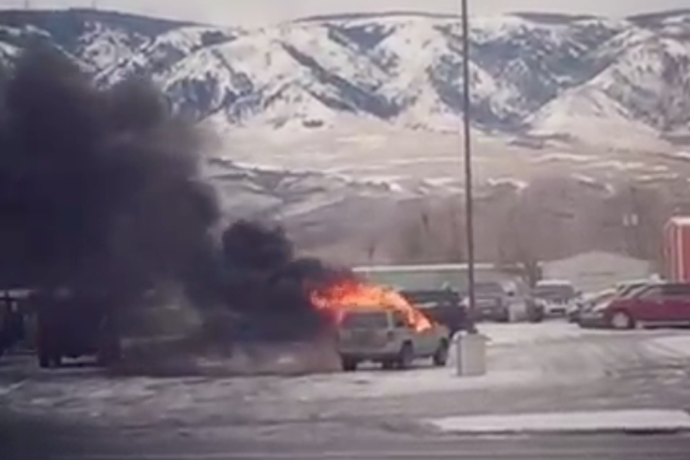 SUV Catches Fire at Mills Restaurant [VIDEO]