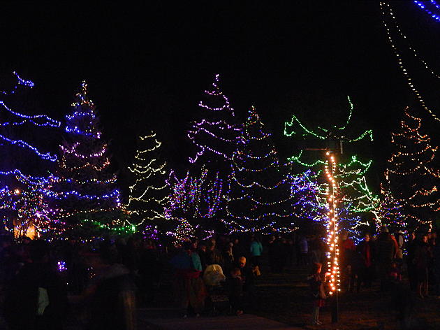 Casper&#8217;s &#8216;Holiday Square&#8217; Tree Lighting Set For November 18th