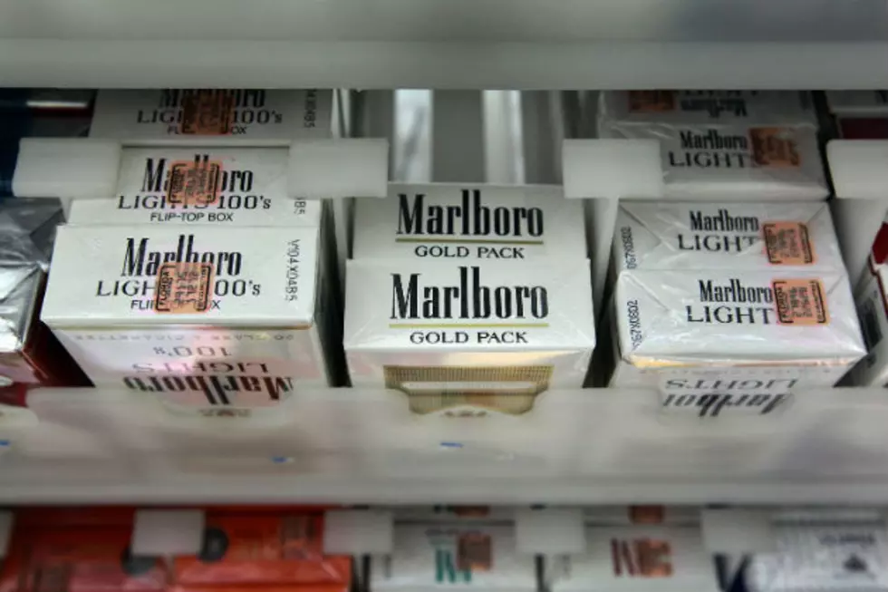 Lawmakers Advance Wyoming Bill Increasing Smoking Age to 21