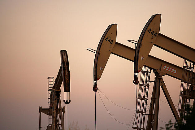 Oil Price Drop Not Panicking Wyoming, Yet