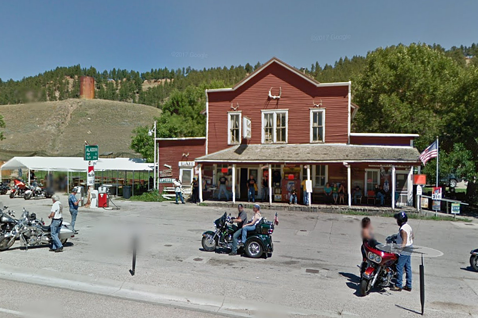 Small Wyoming Town on Road to Devils Tower to Get New Owners