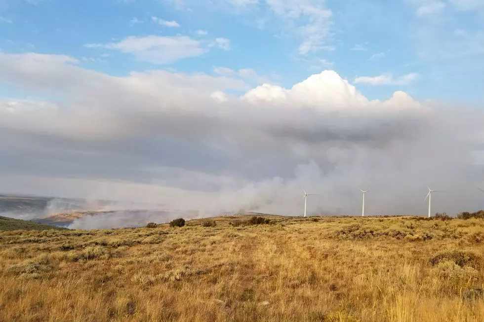 Wind Turbine Fire Turns Into 700-Acre Blaze in Southwest Wyoming [VIDEO]