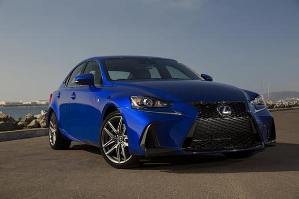 On the Road - Lexus IS 350 F-Sport [VIDEO]