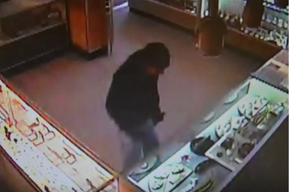 Lander Police Search for Suspect in Jewelry Store Burglary