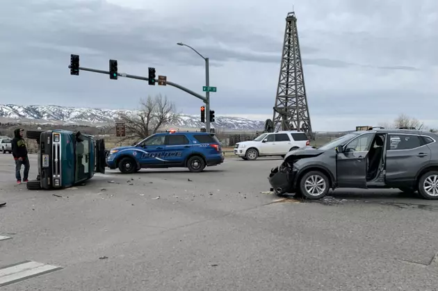 Casper Police: No Injuries in Crash at First and Poplar