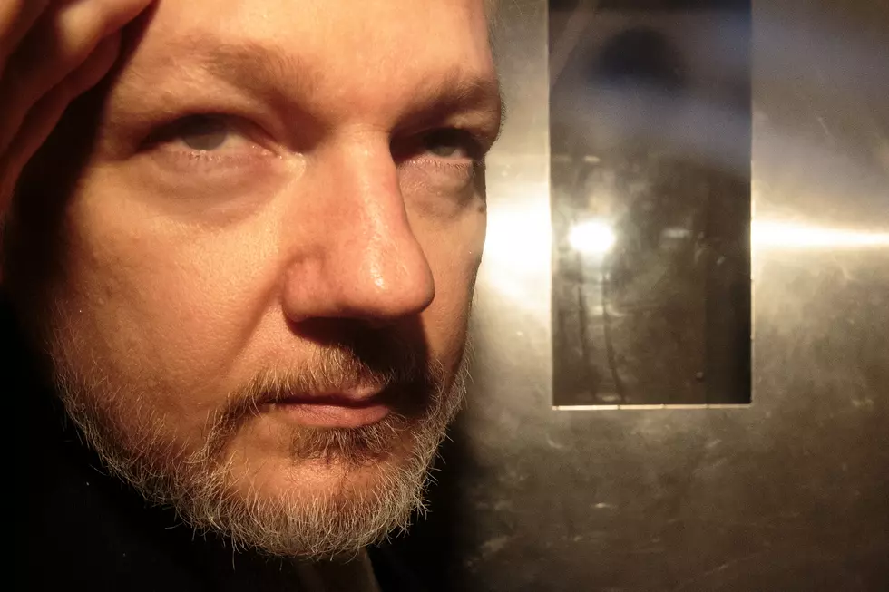 Wikileaks’ Assange Gets 50 Weeks in Prison for Bail-Jumping