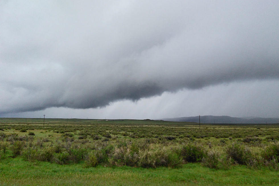 Casper-Area Under Severe T-Storm Warning; 60 MPH Wind Possible