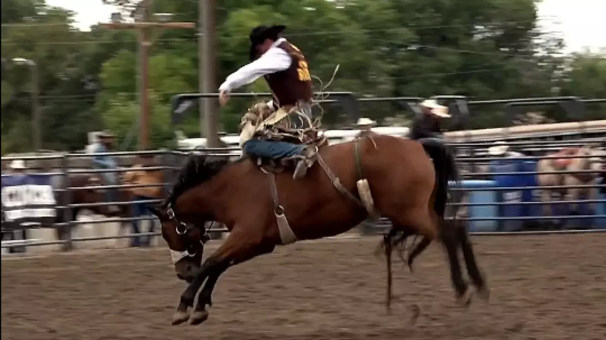 UW Men's Rodeo Team Takes 2nd Place in Riverton [VIDEO]
