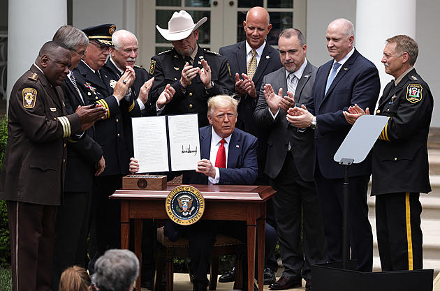 President Signs Order on Police Reform, Doesn&#8217;t Mention Racism