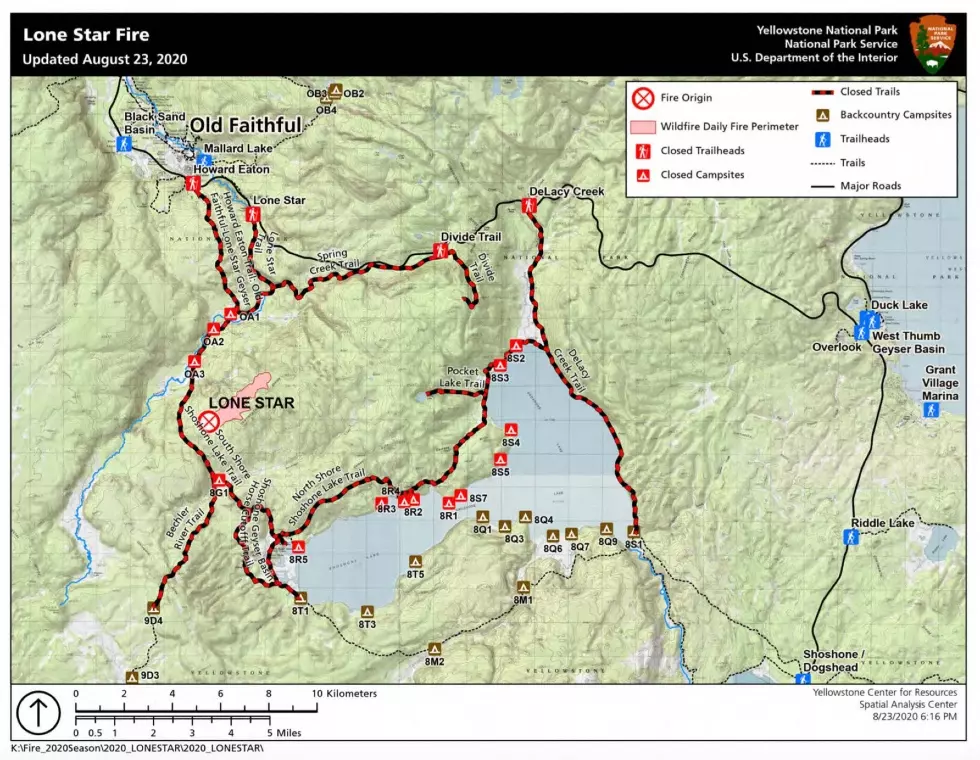 Smoke Temporarily Closes Road to Old Faithful in Yellowstone