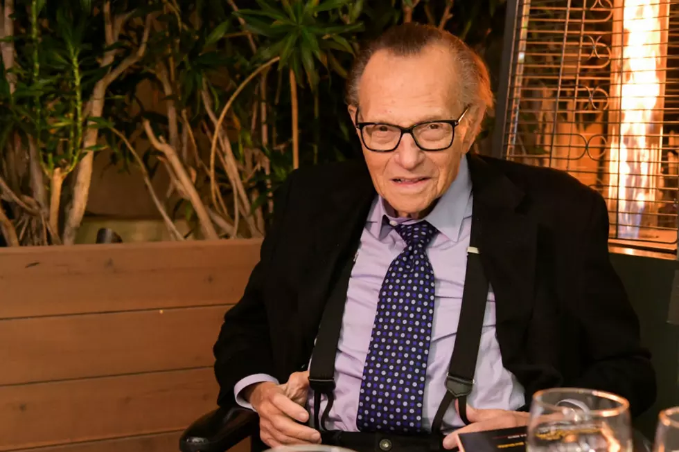 Larry King, Broadcasting Giant for Half-Century, Dies at 87