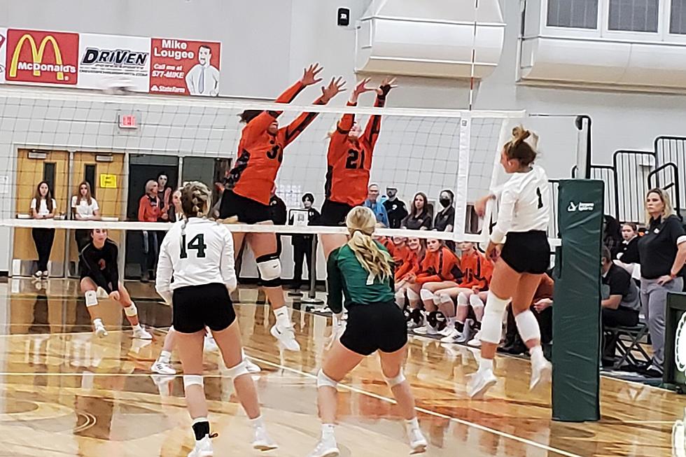 Kelly Walsh Rallies to Beat Natrona in 27th Annual Volleybowl