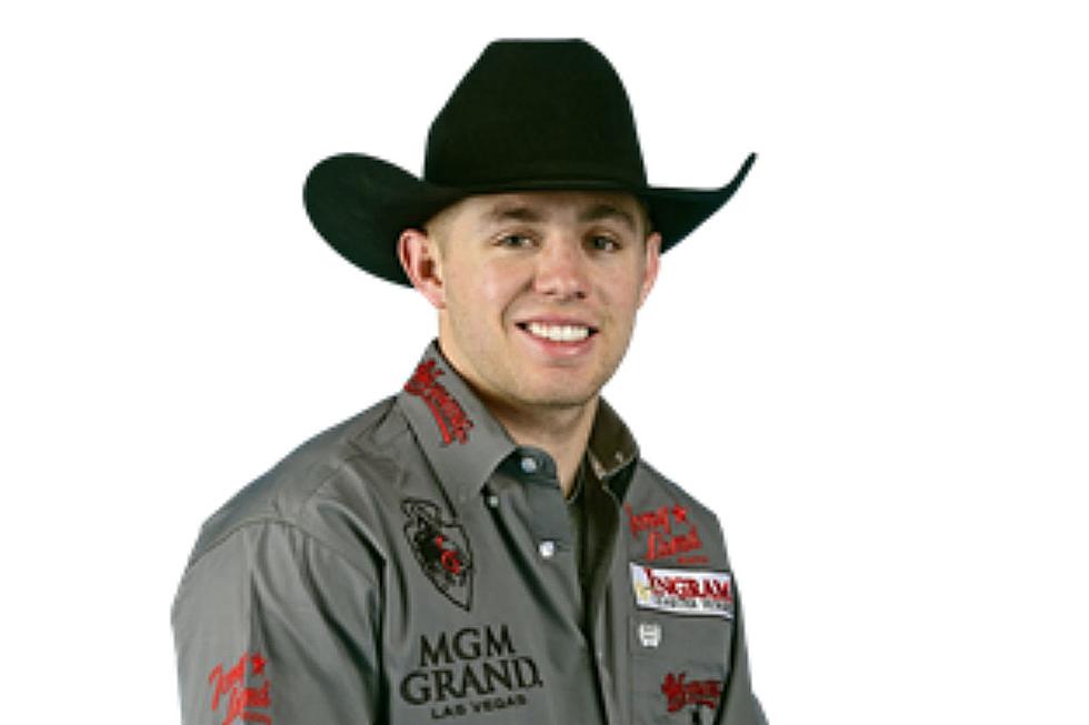 Brody Cress Wins Round 9 of the Saddle Bronc at the NFR