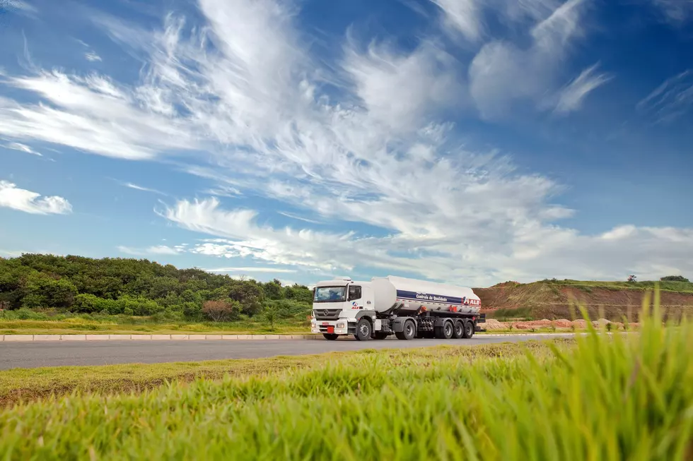 Fuel truck rolls over on Hwy 191 in Yellowstone National Park