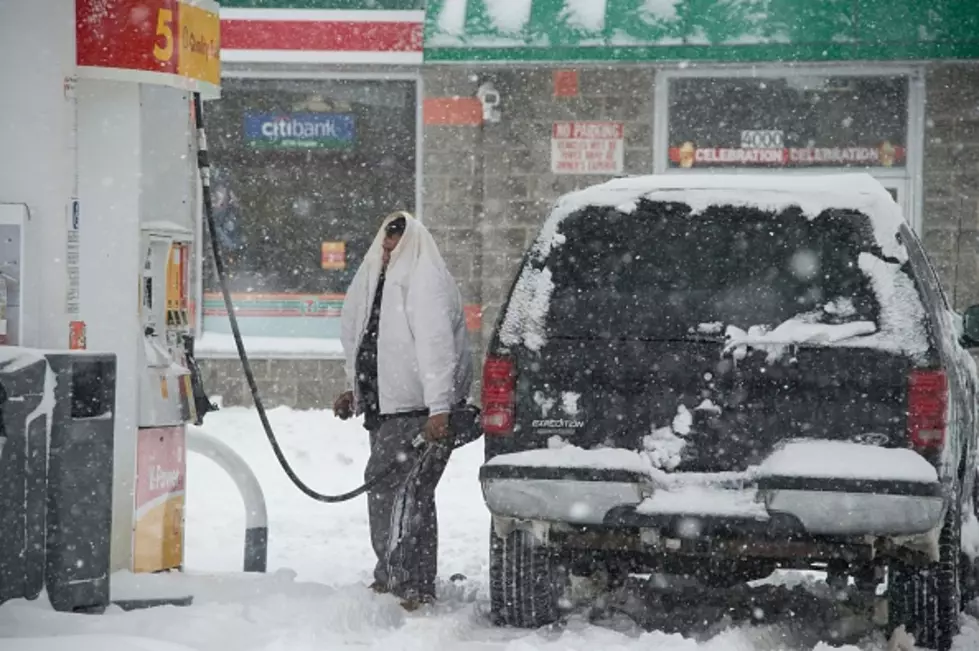 Wyoming Gas Prices Inch Their Way Down in Time for the Holidays