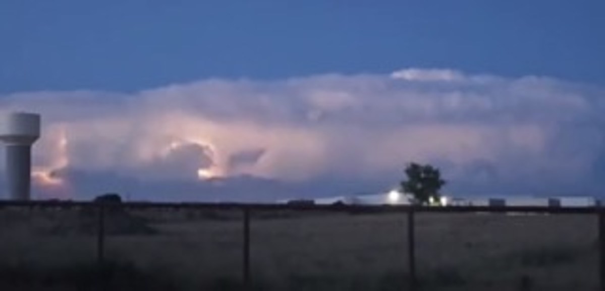 Wyoming Woman Captures Mind Blowing Video of Pink Thunder Cloud