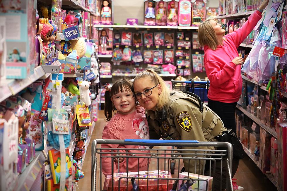 Annual &#8216;Shop with a Cop&#8217; Charges Casper&#8217;s Batteries