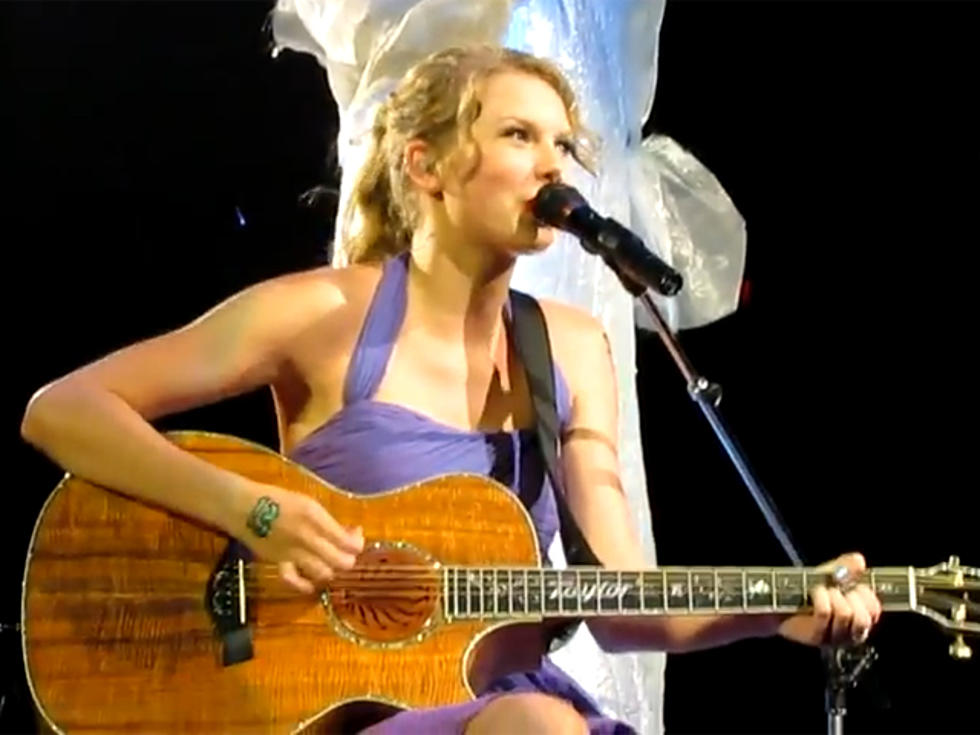 Taylor Swift Covers Eminem’s ‘Lose Yourself’ [VIDEO]