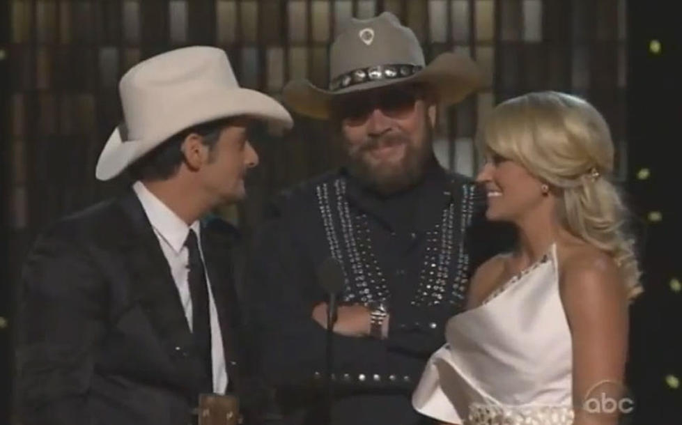 CMA Awards Show Opening With Good Audio [VIDEO]