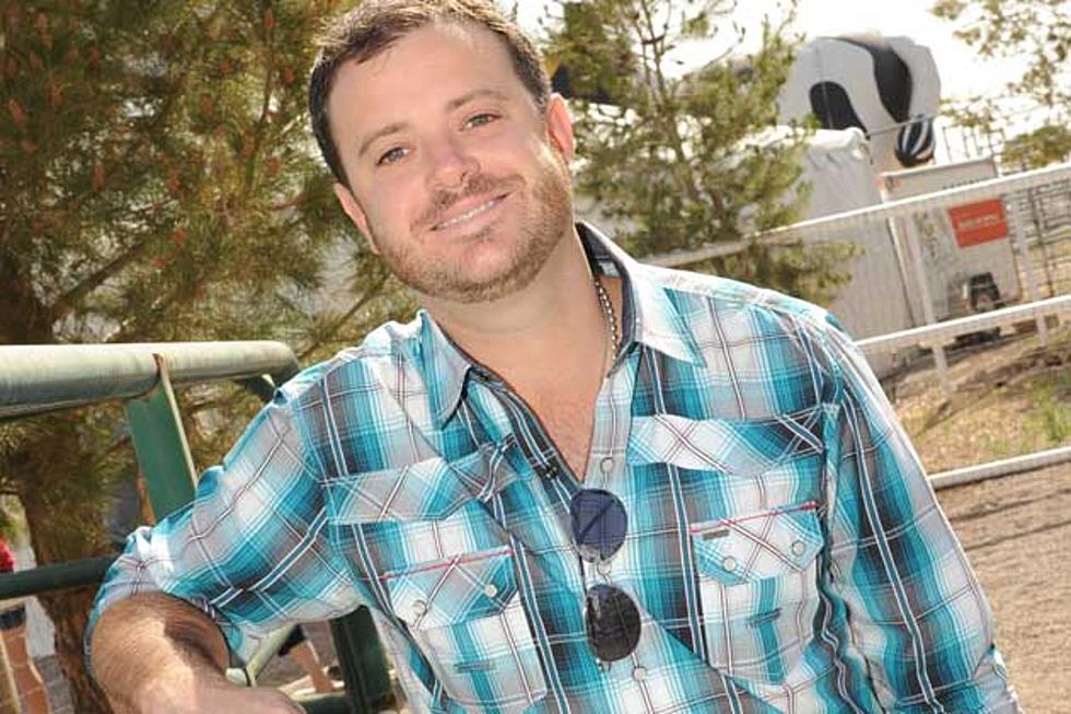 Wade Bowen Raises $150K for Texas Advocacy Center During Annual Concert and Golf Benefit