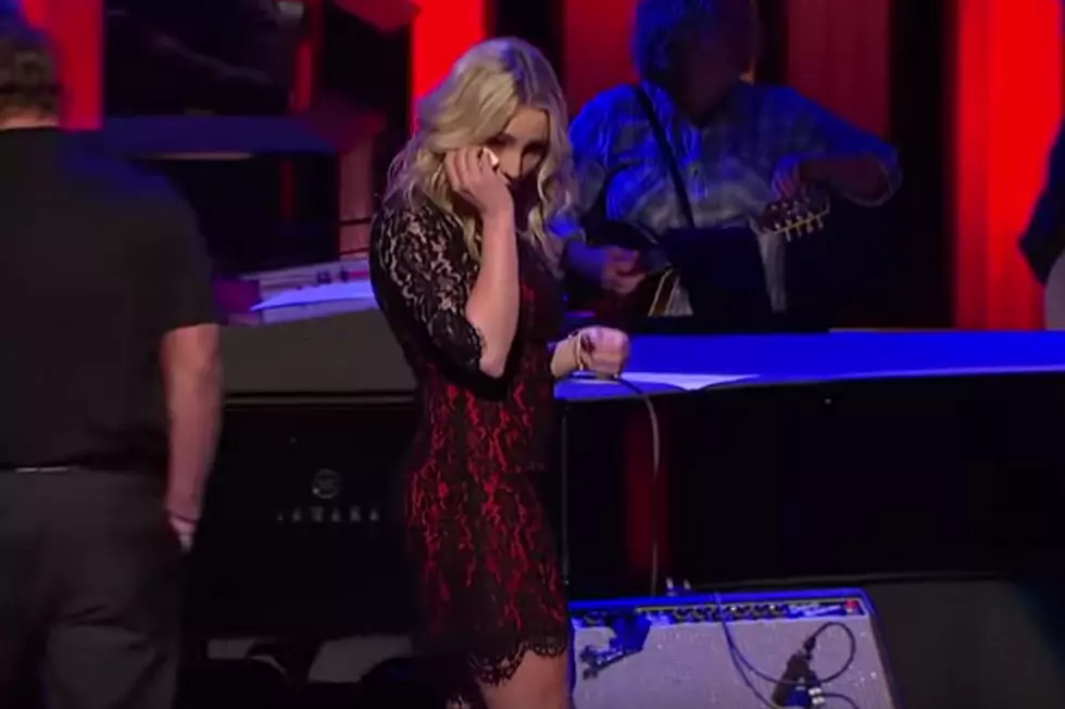 Jamie Lynn Spears Gets A Big Surprise At the Grand Ole Opry [VIDEO]