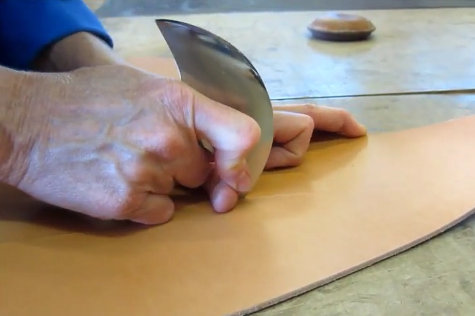 Surprisingly Fascinating to Watch Wyoming Leather Smith Make Holster