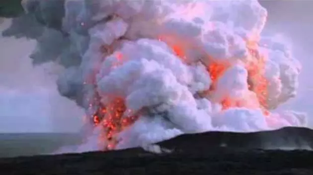 No, Yellowstone is NOT Spewing Lava &#8211; Despite What Facebook Tells You