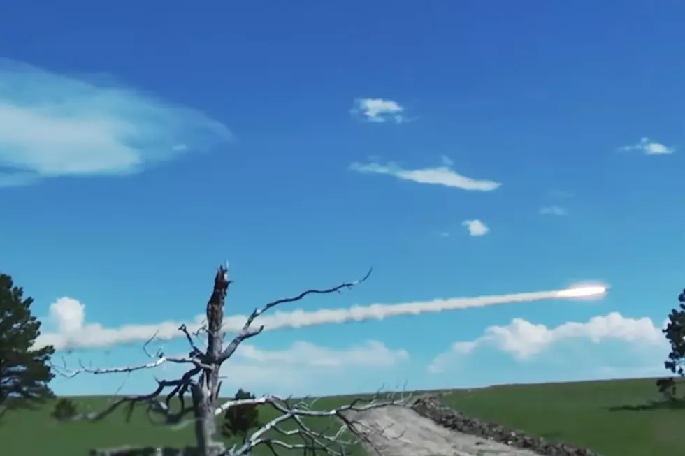 Missile Flies Over Wyoming During Military Training [VIDEO]