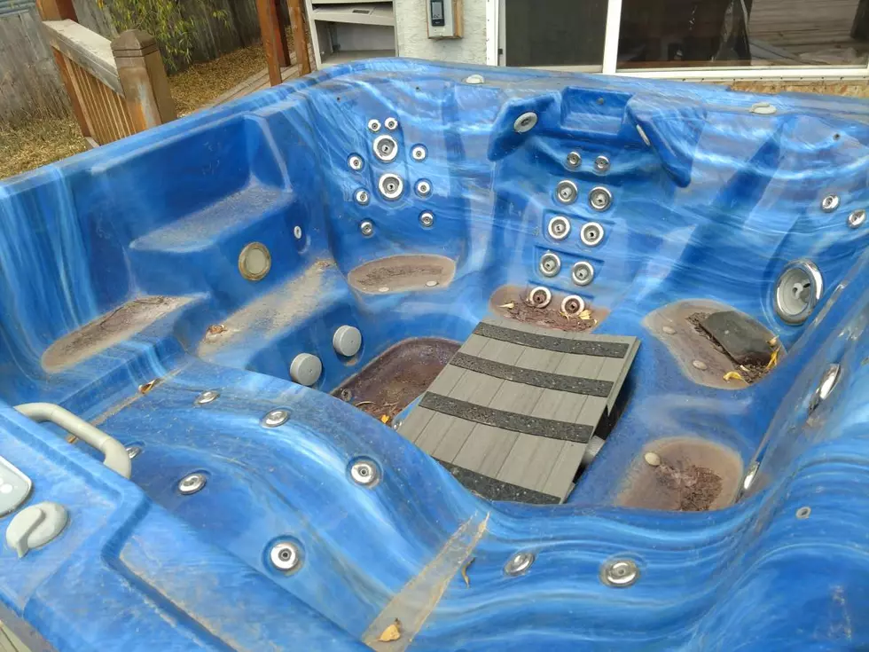 Is This Free Wyoming Hot Tub on Craigslist Worth the Drive?