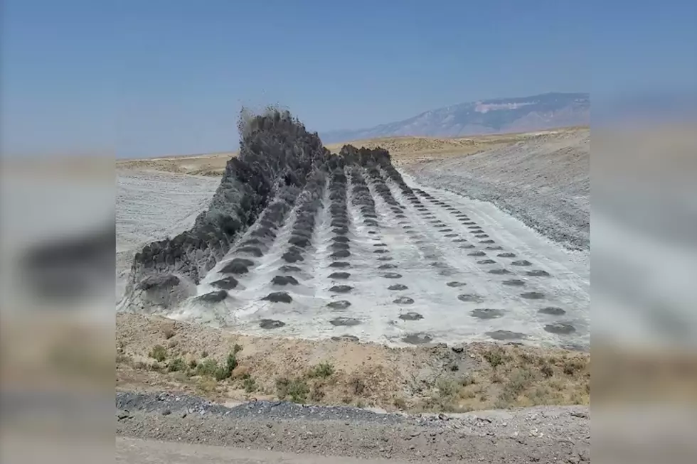 Wyoming Bentonite Mining Is Explosively Fun To Watch [VIDEO]