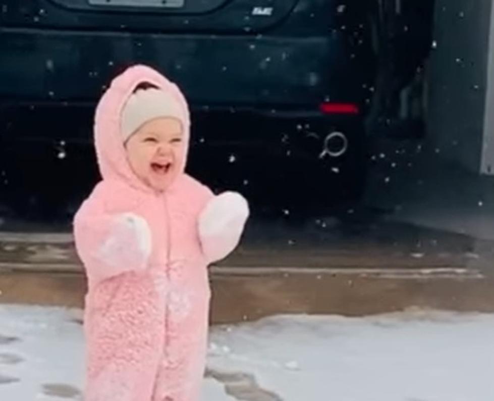 This Toddler Seeing Snow For The First Time Is Pure Joy