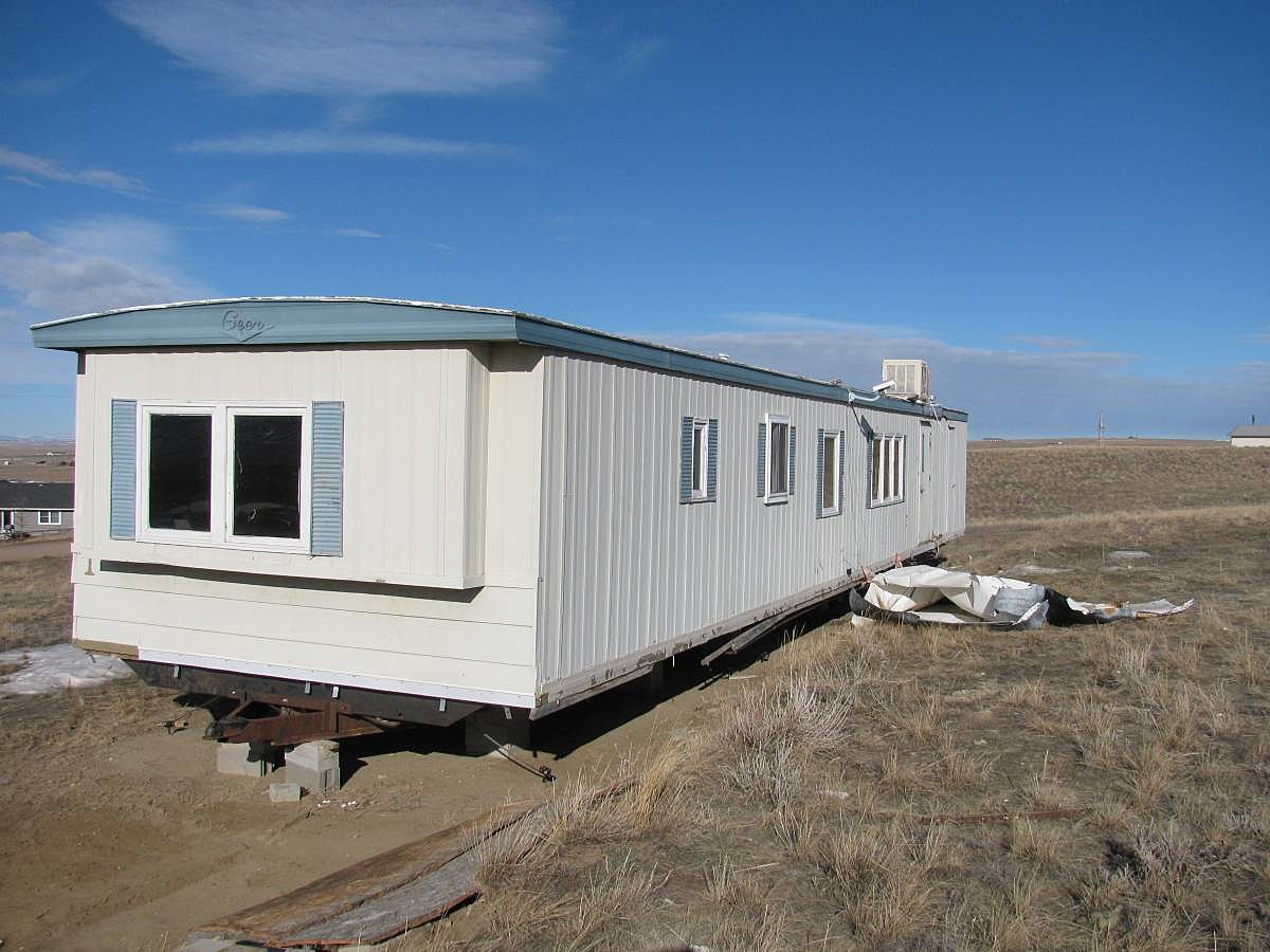 Wyoming Craigslist Has a Free Mobile Home Half Hour from ...