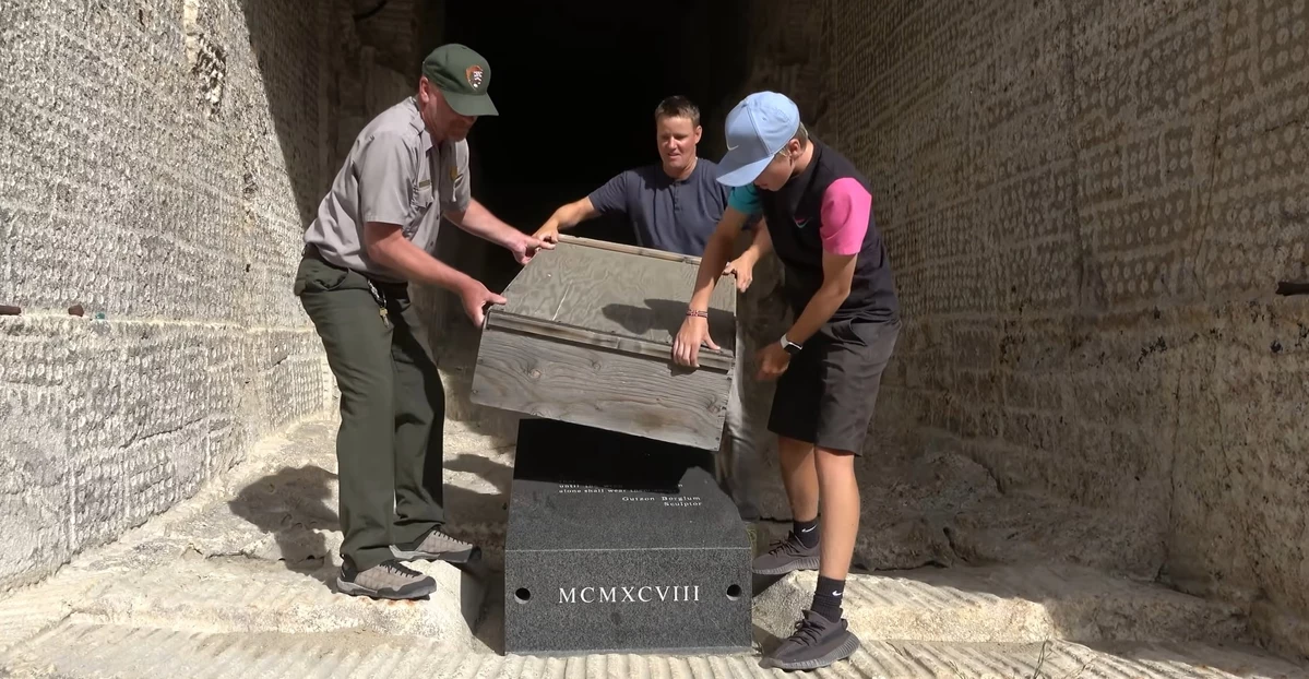 New Video Shows What's Inside the Secret Vault in Mount Rushmore
