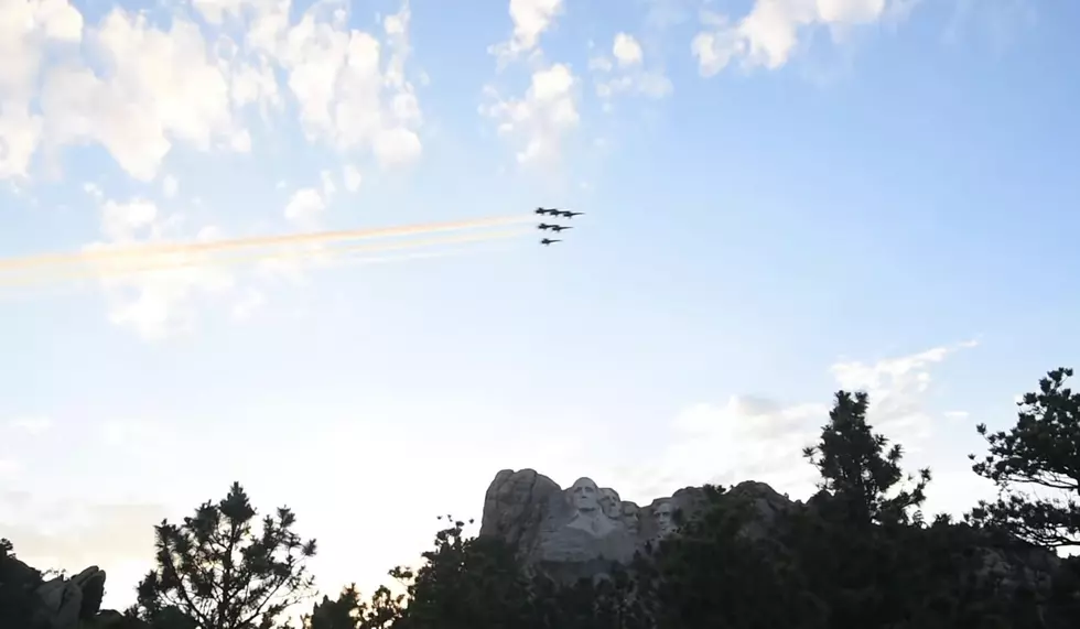 Watch the US Navy Blue Angels Majestic Fly Over Mount Rushmore