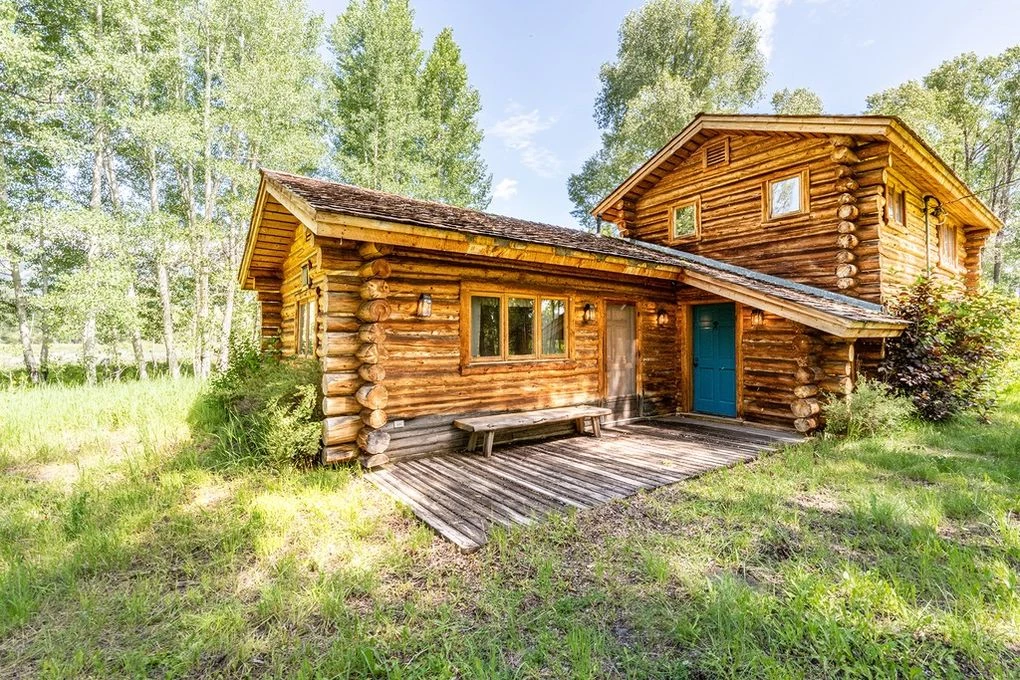 rustic mountain cabins