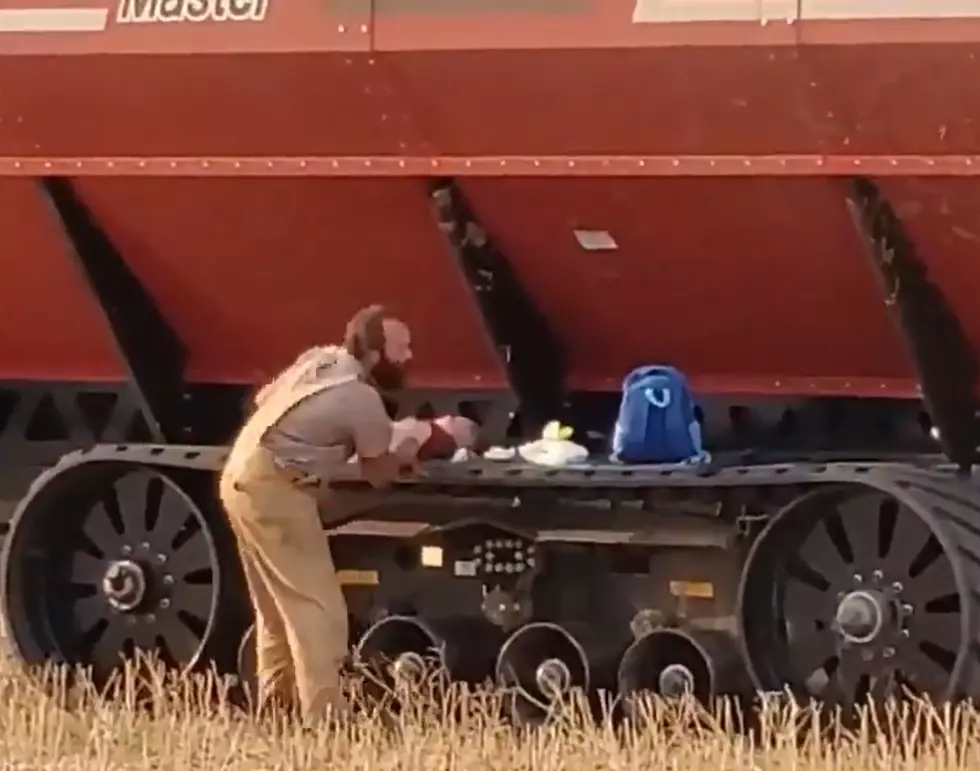 Hilarious Video Of Dad Struggling To Change Baby's Diaper