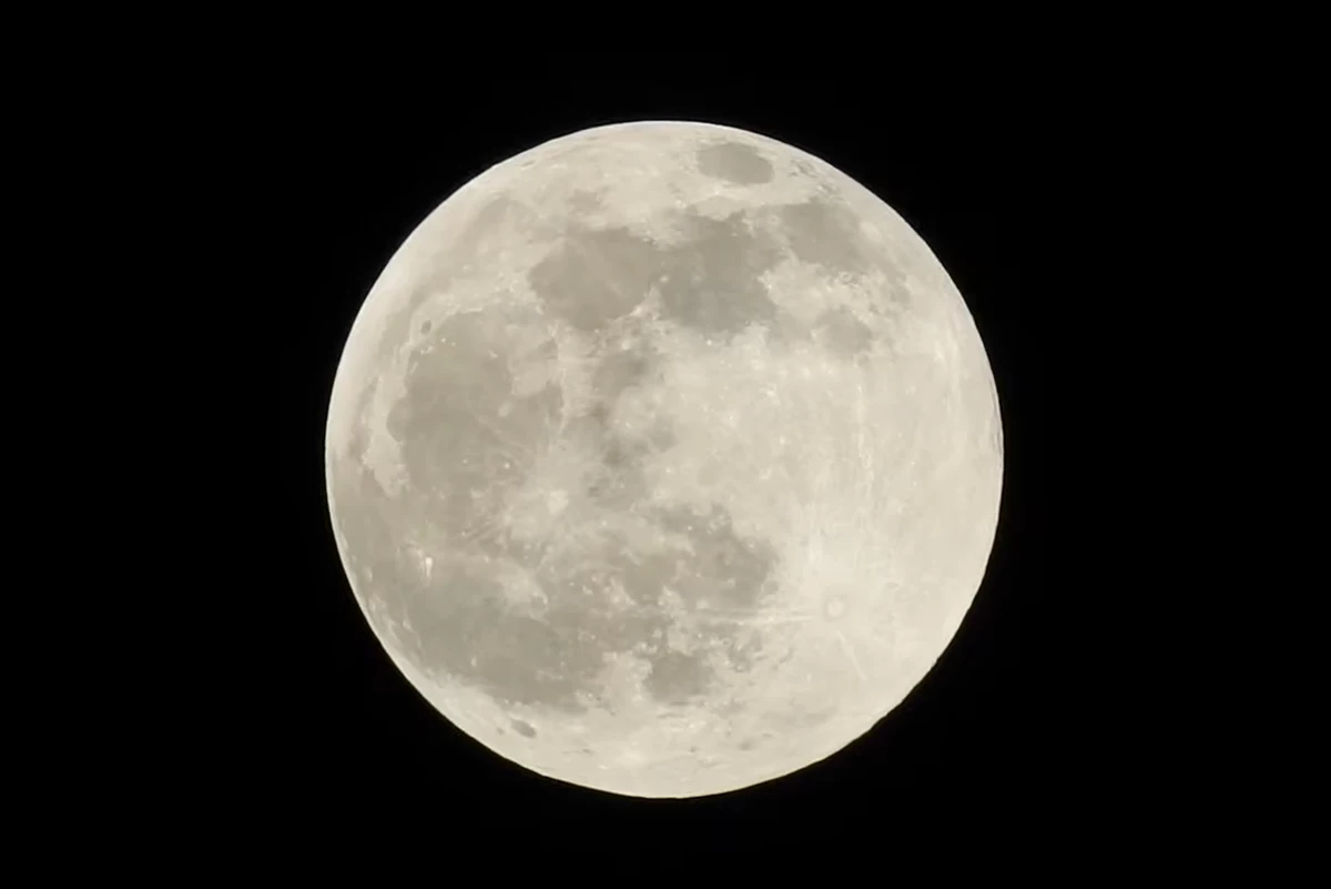 Watch a Zoomed In Video of the Full 'Cold Moon' Over Wyoming