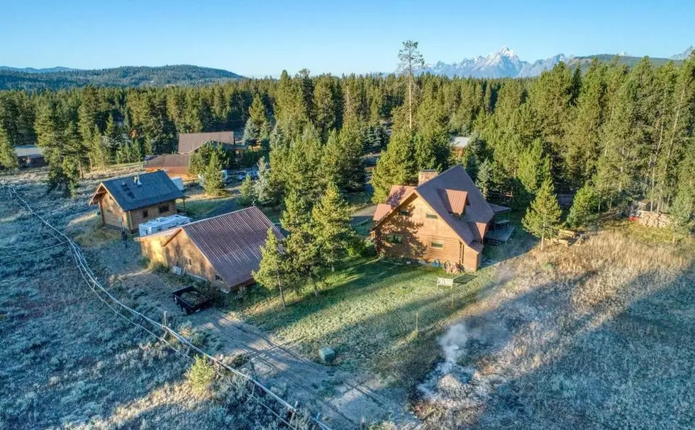 10 Pics of a Log Cabin Inside of Grand Teton National Park