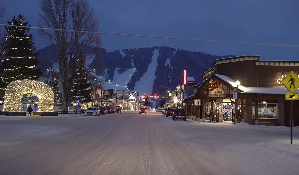 Visitor Calls Drive Thru Jackson a “Billionaire’s Wilderness”`