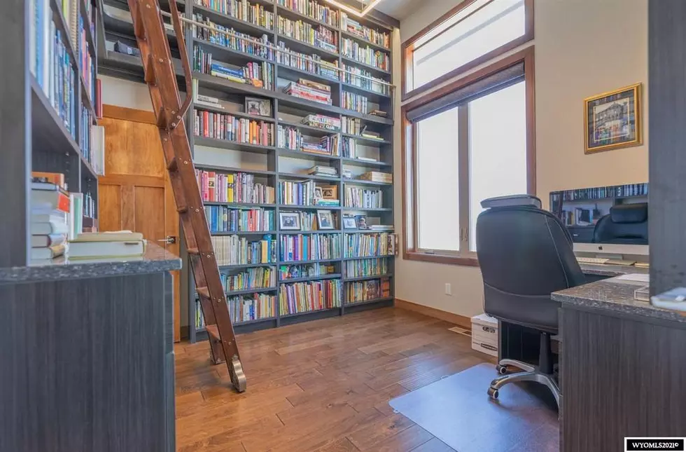 Check Out a Dozen Pics of a Casper Dream Home with a Library