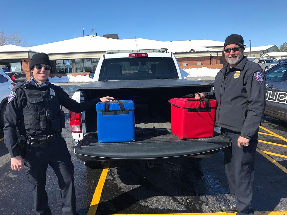 Casper Police Deliver Food for Meals on Wheels, Request No Crime